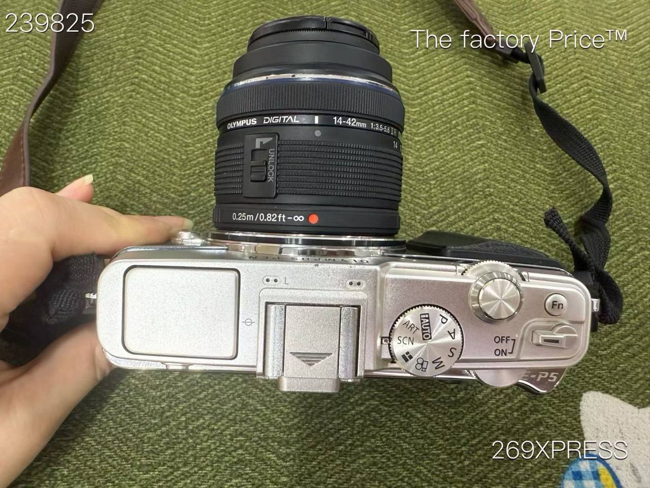Olympus PEN E-P5 Mirrorless Camera with 14-42mm Lens